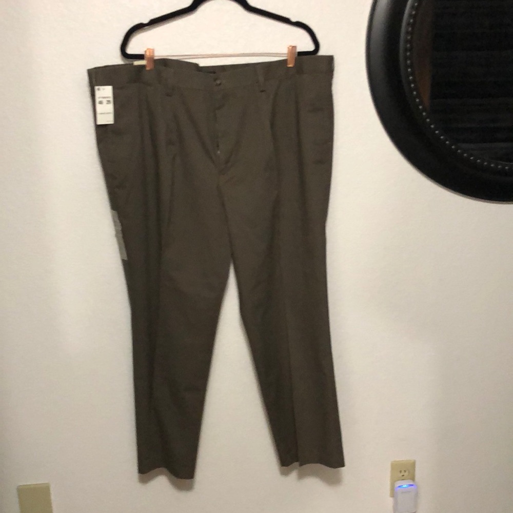 Men’s Docker Khaki’s